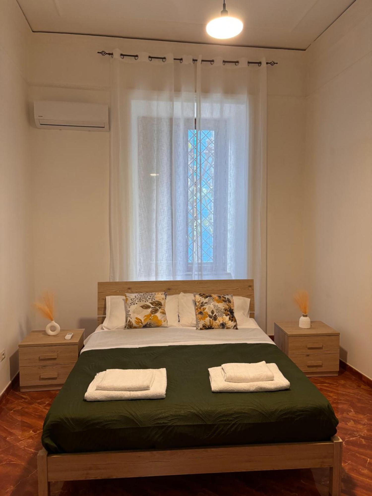 La Tela Di Elena Hotel Наполи Екстериор снимка