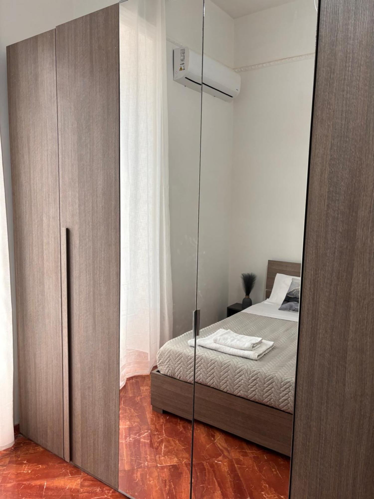 La Tela Di Elena Hotel Наполи Екстериор снимка