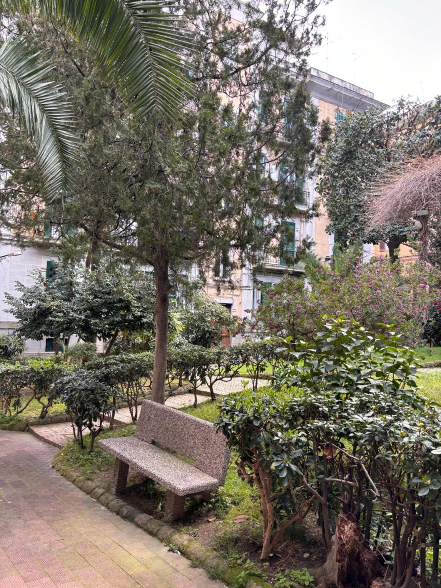 La Tela Di Elena Hotel Наполи Екстериор снимка