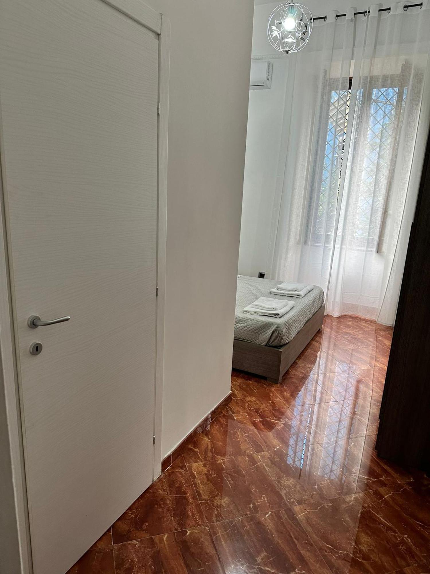 La Tela Di Elena Hotel Наполи Екстериор снимка